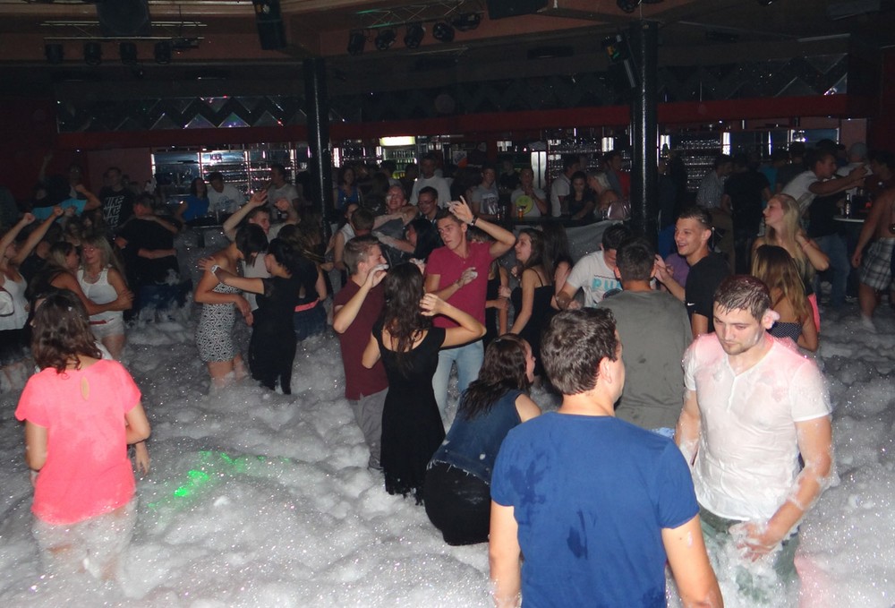 slika0057502558 Pjena party u Šampionu (Subota, 16.8.2014.)