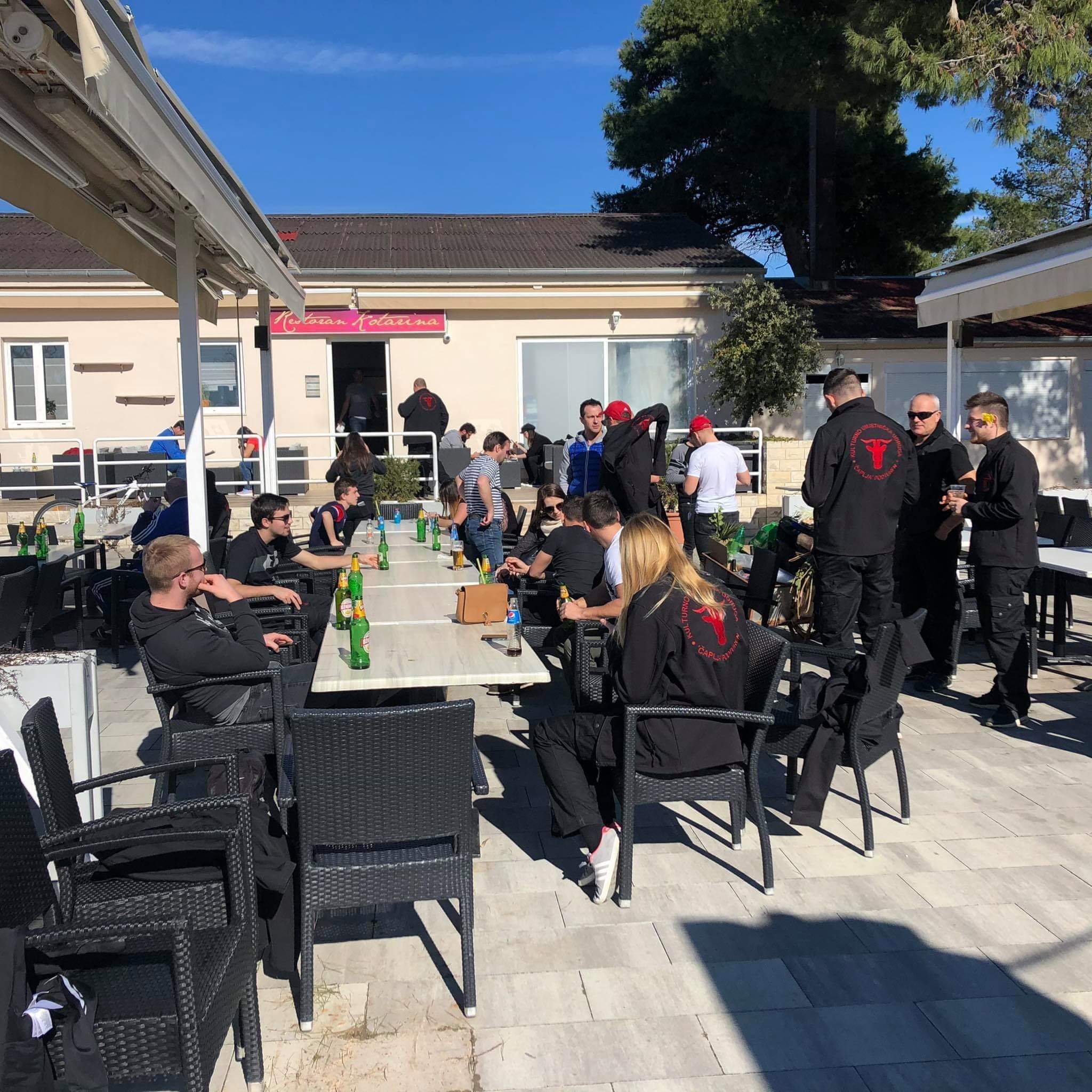 FOTO KUU Čaplja Podturen osvojila treće mjesto na međunarodnom karnevalu na otoku Viru