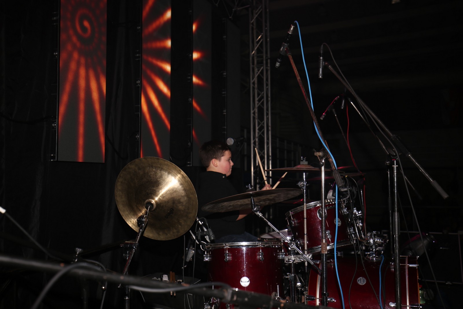 Dražen Zečić u prepunoj dvorani GOC-a napravio pravu feštu!