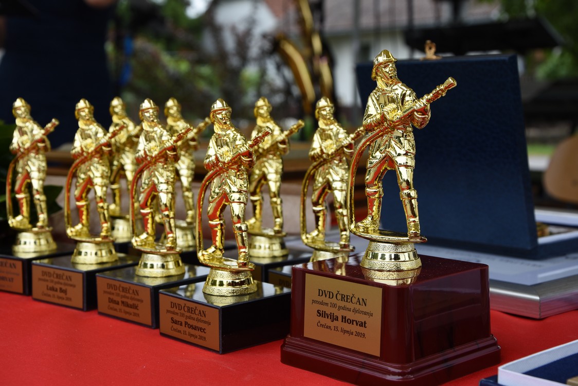 Svečana proslava: Stoti rođendan DVD-a Črečan