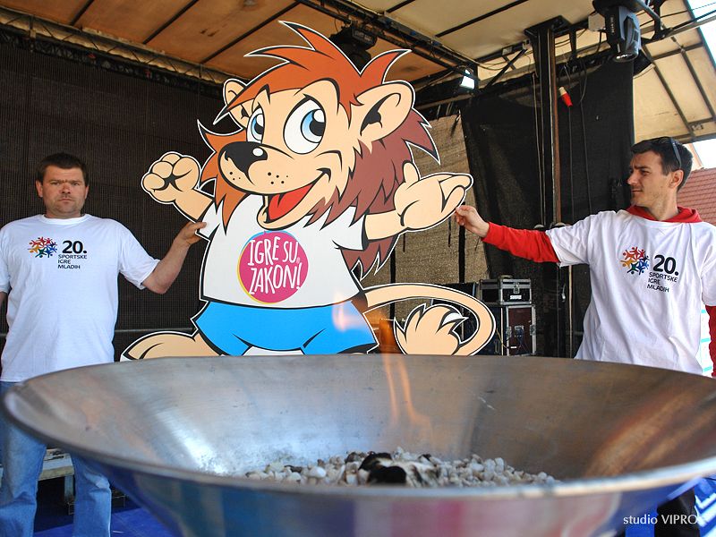 347715083dsc05491818062