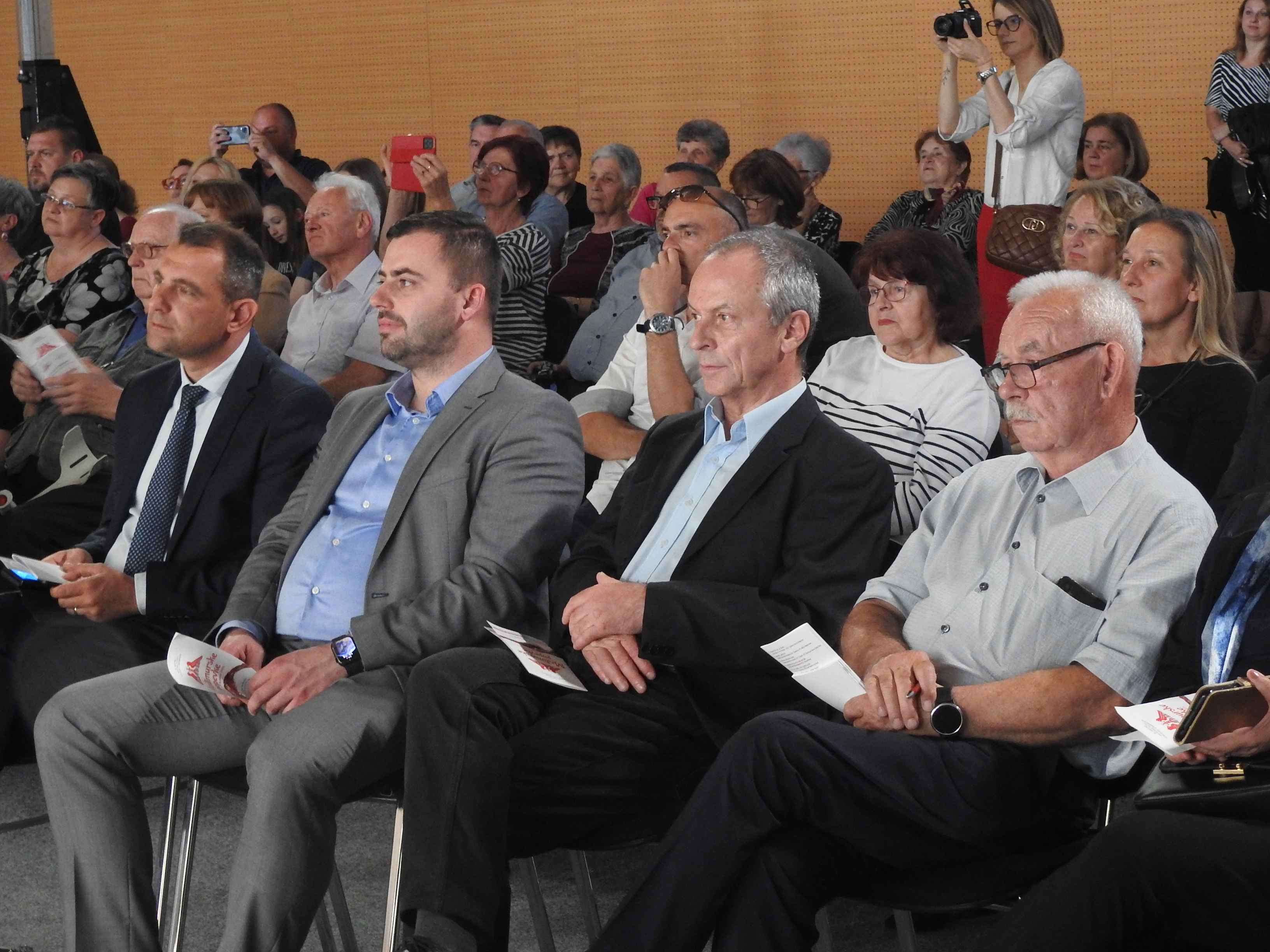 FOTO Nedelišće: Održana 39. smotra ‘Međimurske popevke Nedelišće’