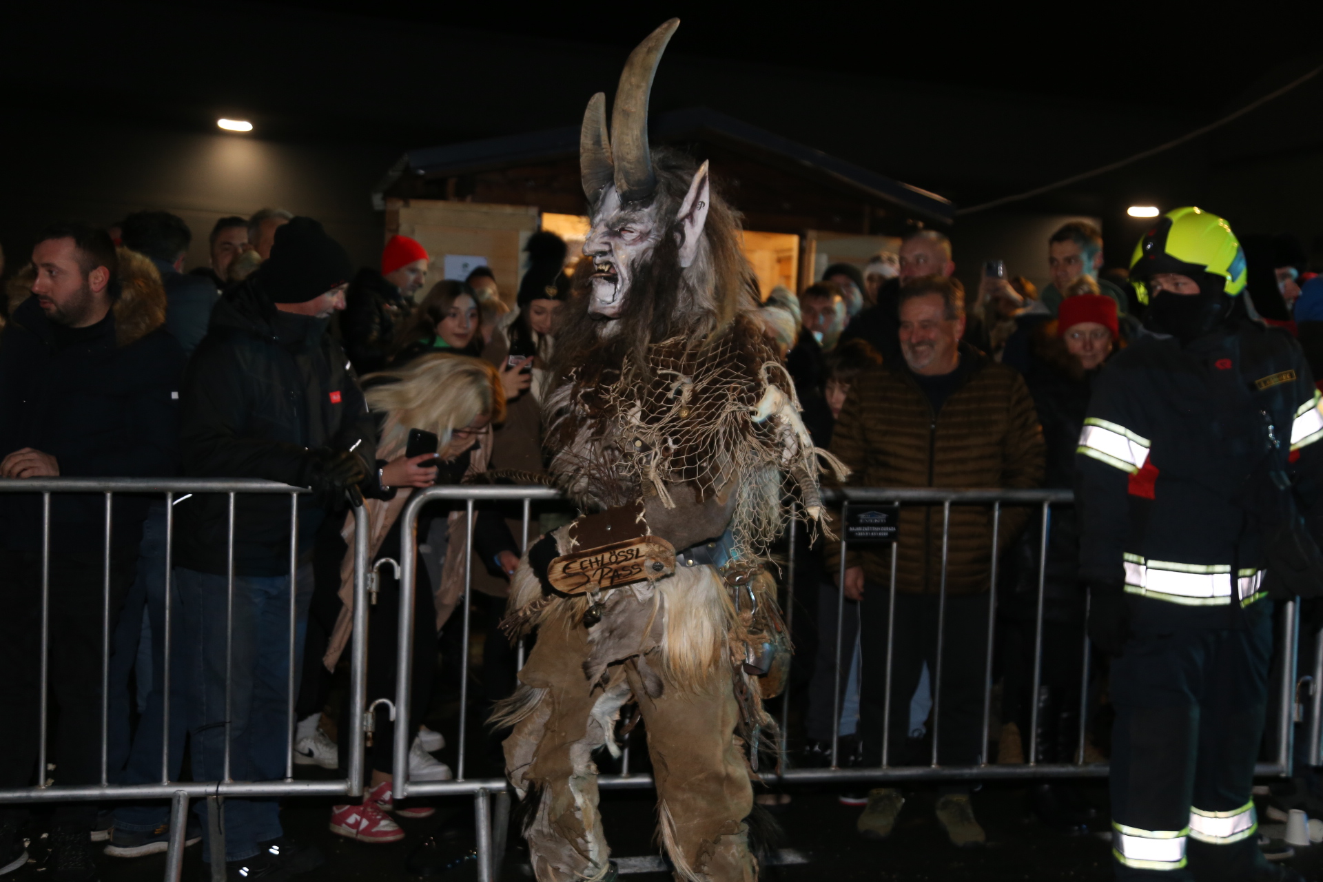 BILO JE ZANIMLJIVO Svetomartinski Krampuslauf opet oduševio brojne posjetitelje BILO JE ZANIMLJIVO Svetomartinski Krampuslauf opet oduševio brojne posjetitelje