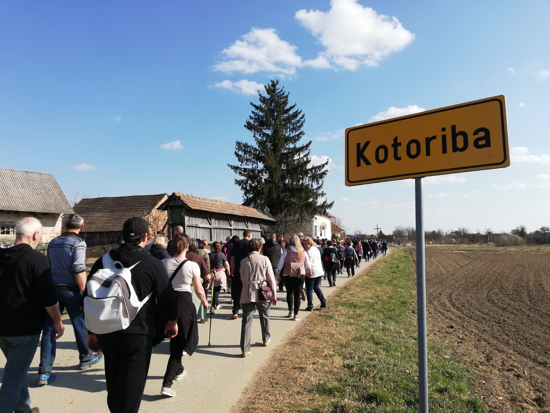 Na križnom putu u Kotoribi okupilo se 130 vjernika