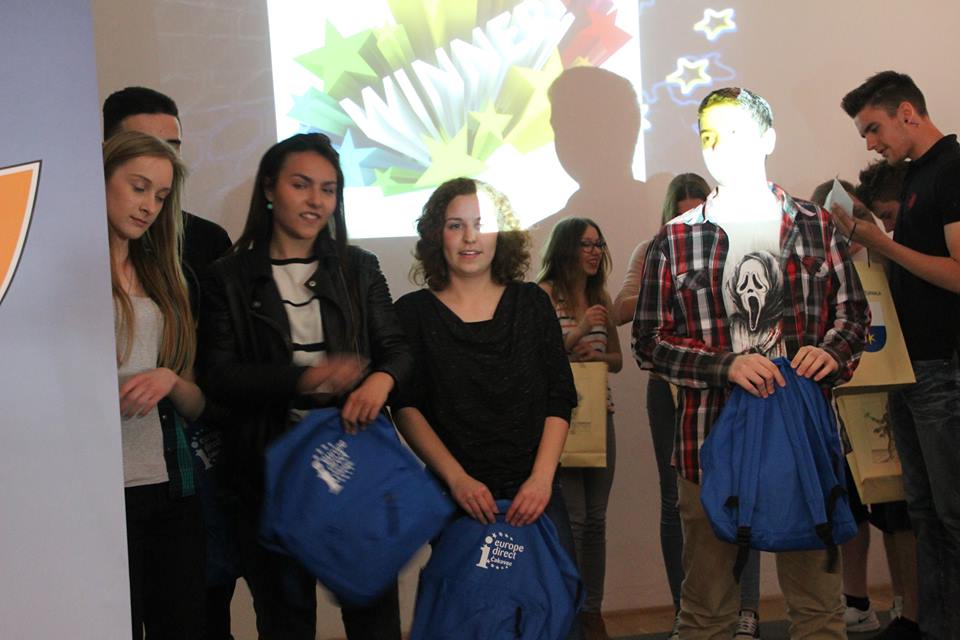 8112293109223478311770878888636