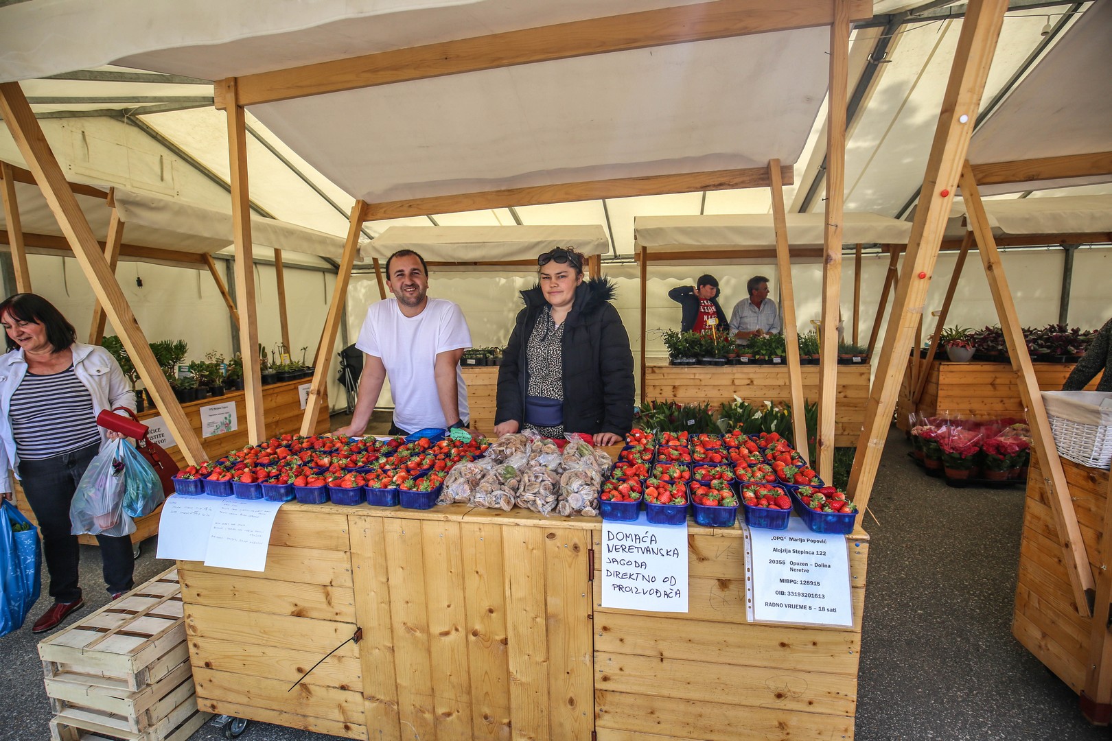 Murskim Središćem jutros se širio miris gulaša i cvijeća