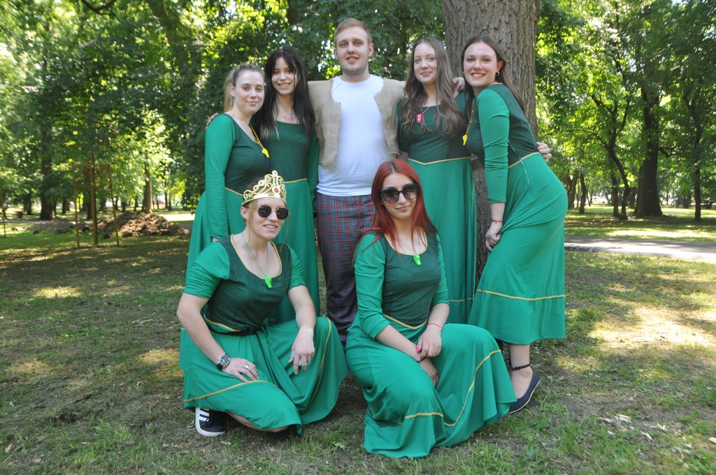 Maturanti se zabavljaju u čakovečkom parku