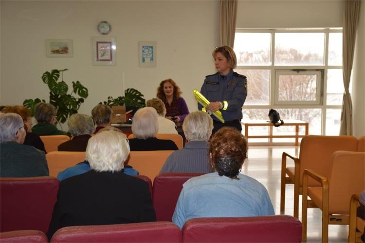 Prometna preventivka u akciji ‘Umirovljenici u prometu’