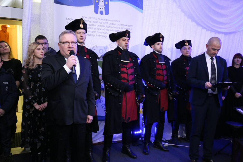 2748512510214090650437242148032