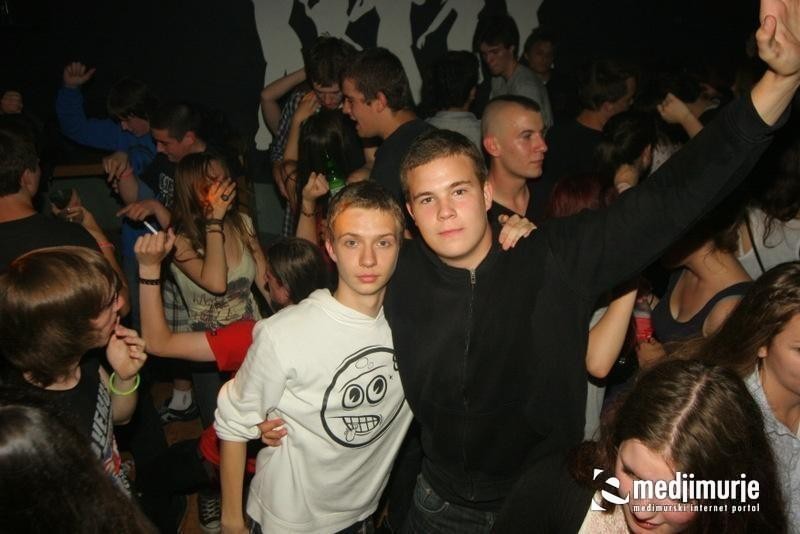 slika0027 Arcus (Subota, 9.6.2012) slika0027 Arcus (Subota, 9.6.2012)