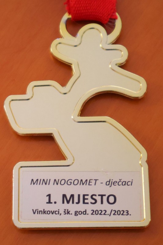 VELIK USPJEH Zlatni nogometaši iz I. osnovne škole Čakovec na prijemu kod gradonačelnice VELIK USPJEH Zlatni nogometaši iz I. osnovne škole Čakovec na prijemu kod gradonačelnice