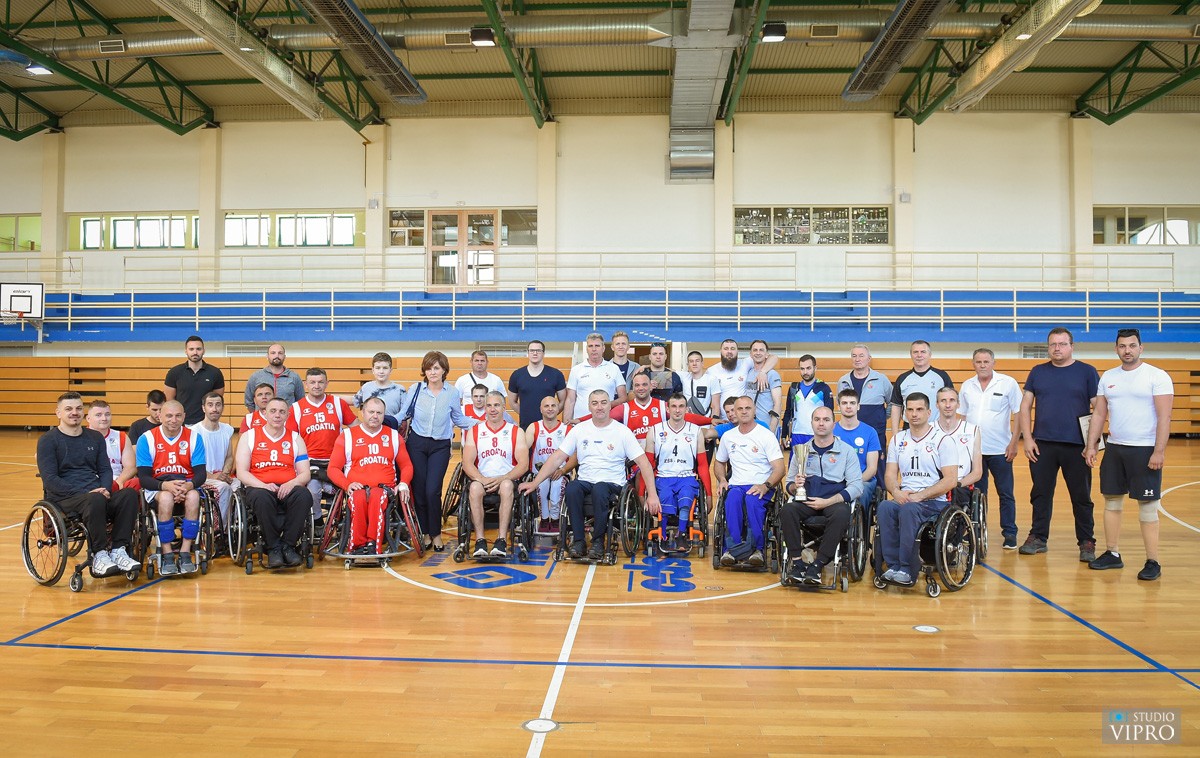 Košarkaši u kolicima