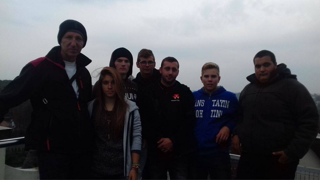 1445575911187321415411883558745