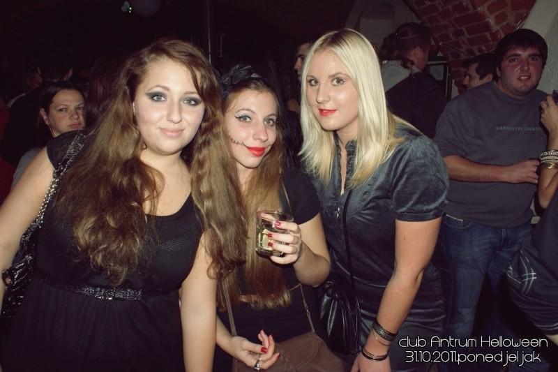 slika0070 Antrum (Pet, sub i pon, 28., 29. i 31.)