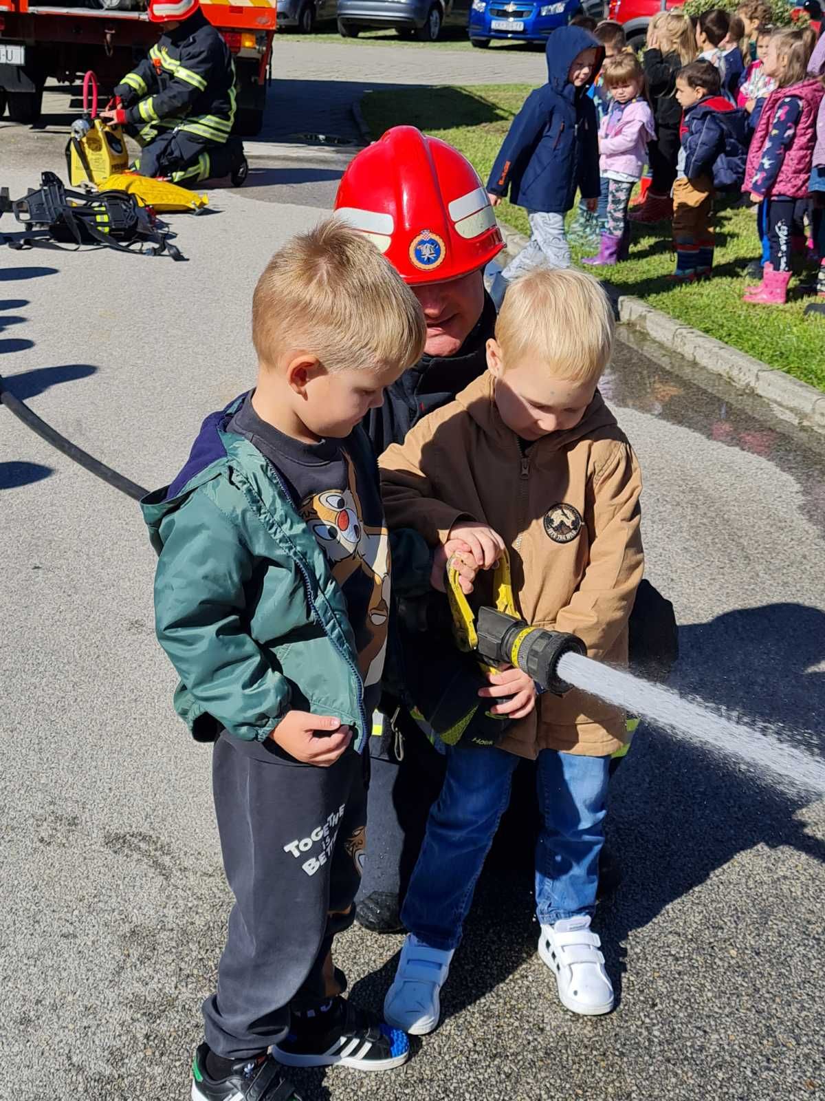 Vatrogasci u Dječjem vrtiću Cvrčak