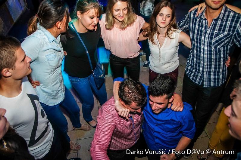 slika00010 Antrum (Petak, 27.6.2014.)