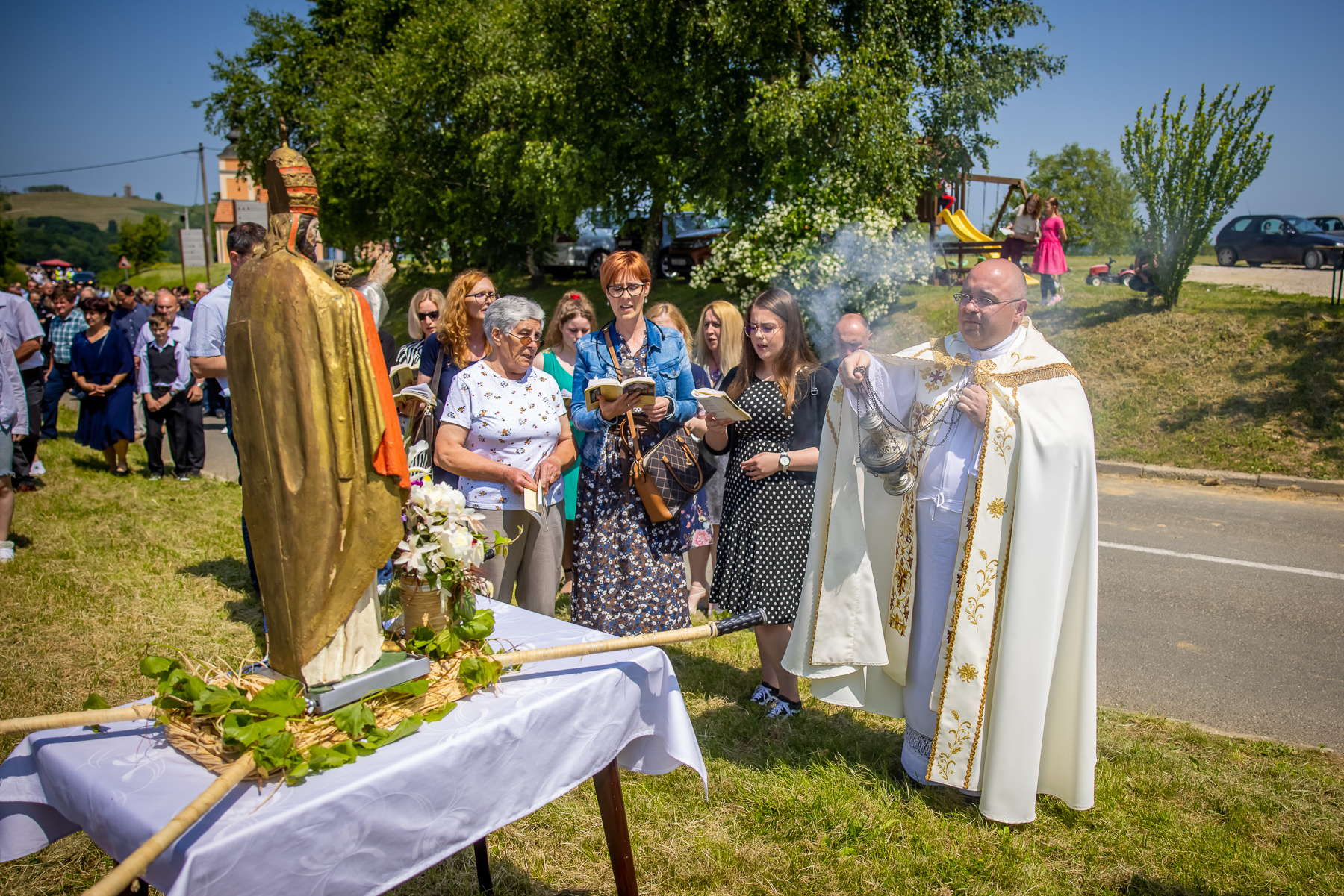 SLAVILO SE U BREGIMA Blagoslov vinograda i proštenje u Svetom Urbanu