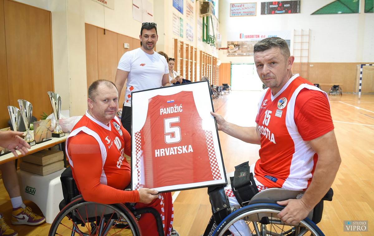 Košarkaši u kolicima