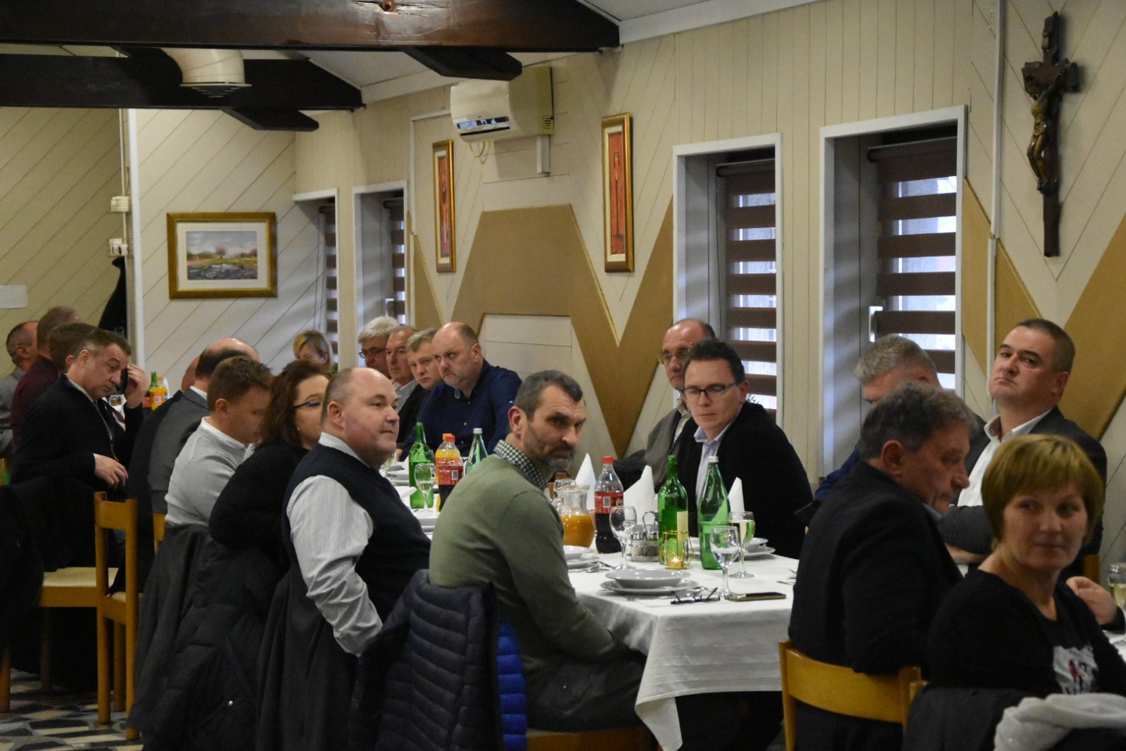 ANDRIJA TOMAŠEK ‘Sinovi nastavljaju moj posao i siguran sam da će uspješno trajati i slijedećih 25 godina’ ANDRIJA TOMAŠEK ‘Sinovi nastavljaju moj posao i siguran sam da će uspješno trajati i slijedećih 25 godina’