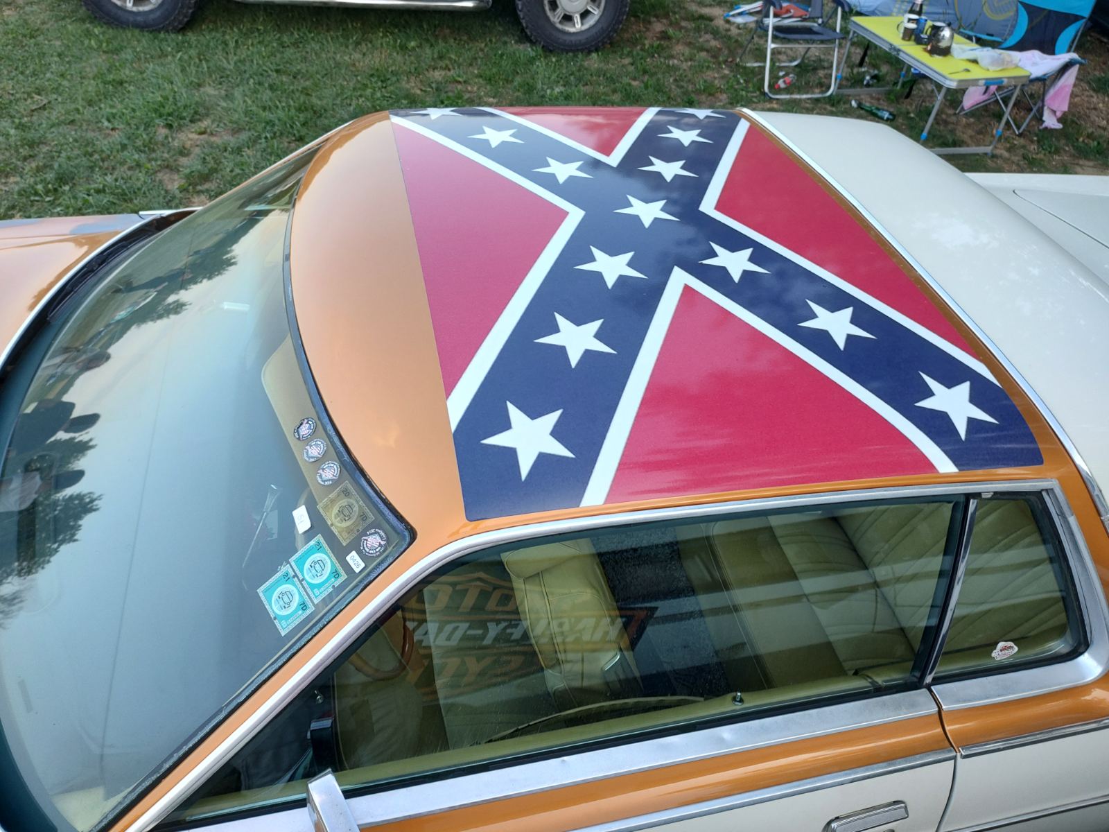 Susret ljubitelja američkih automobila i motora