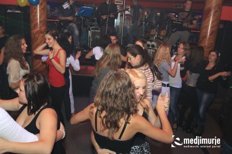 slika0040 Maraton (Subota, 8.10.2011) slika0040 Maraton (Subota, 8.10.2011)