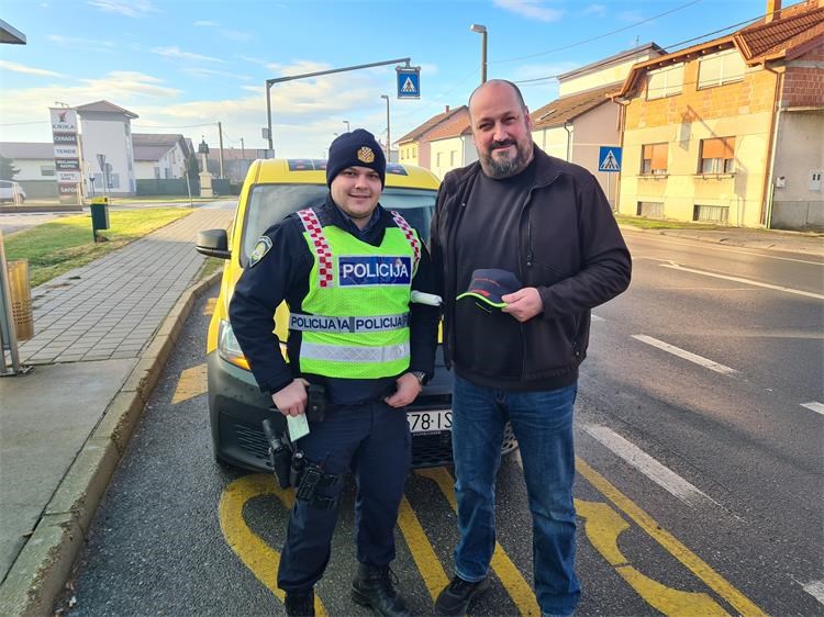 Policija nagradila vozače