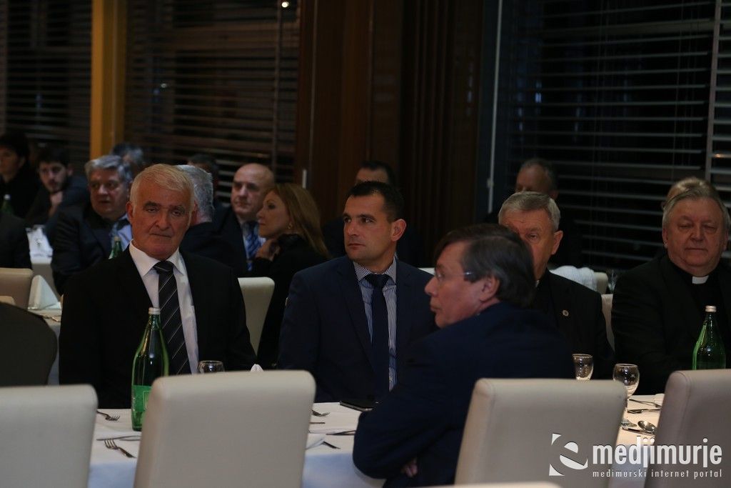 pravazena00030203215