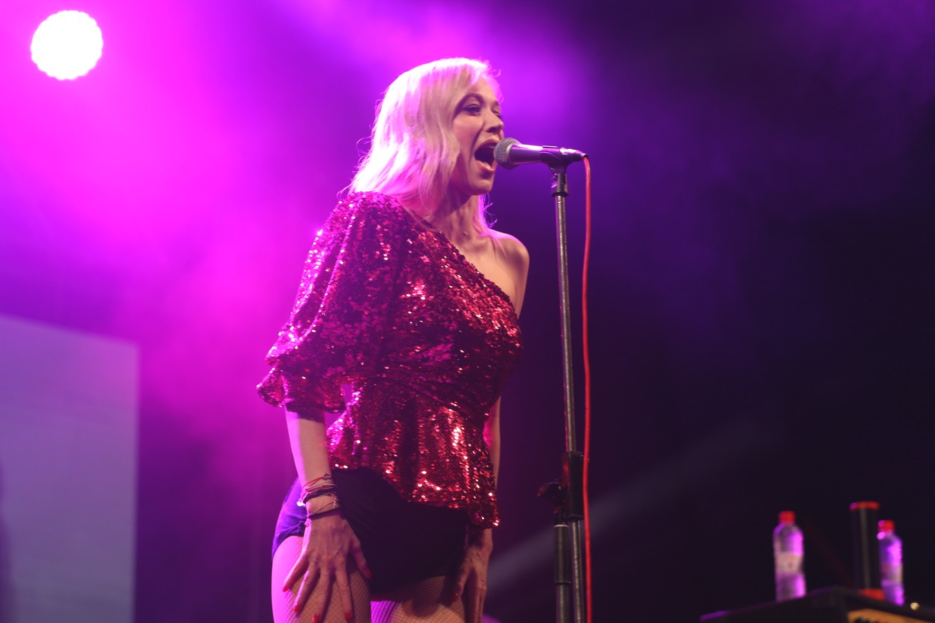 Popularna Jelena Rozga hitovima raspjevala posjetitelje Porcijunkulova