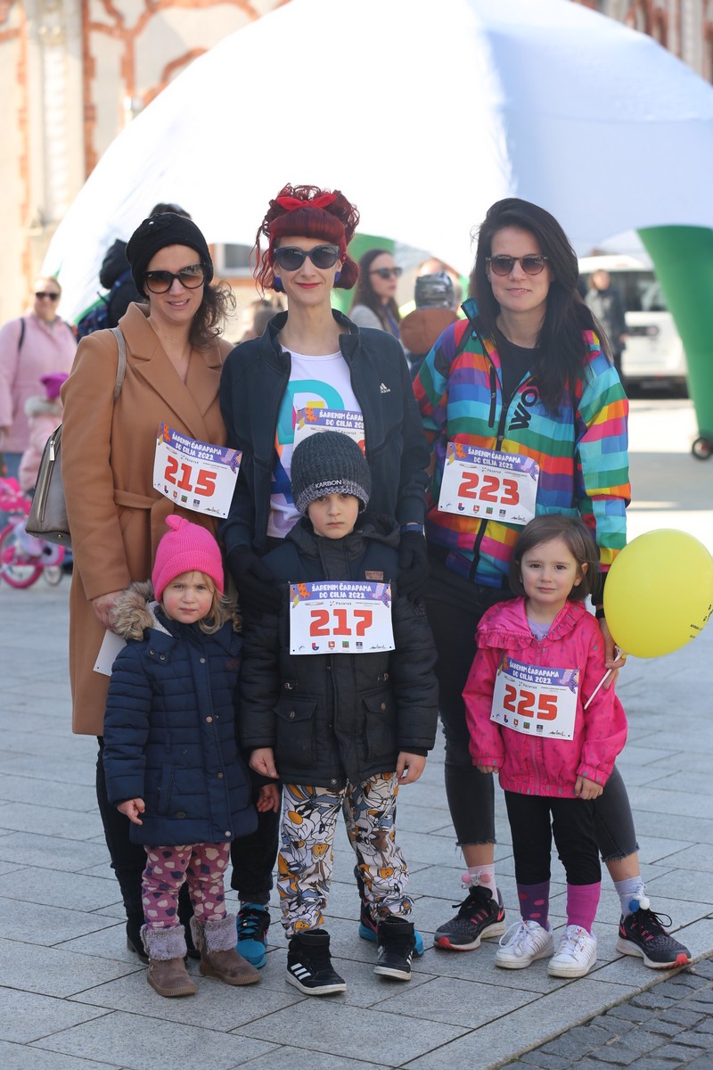 ”Šarenim čarapama do cilja”