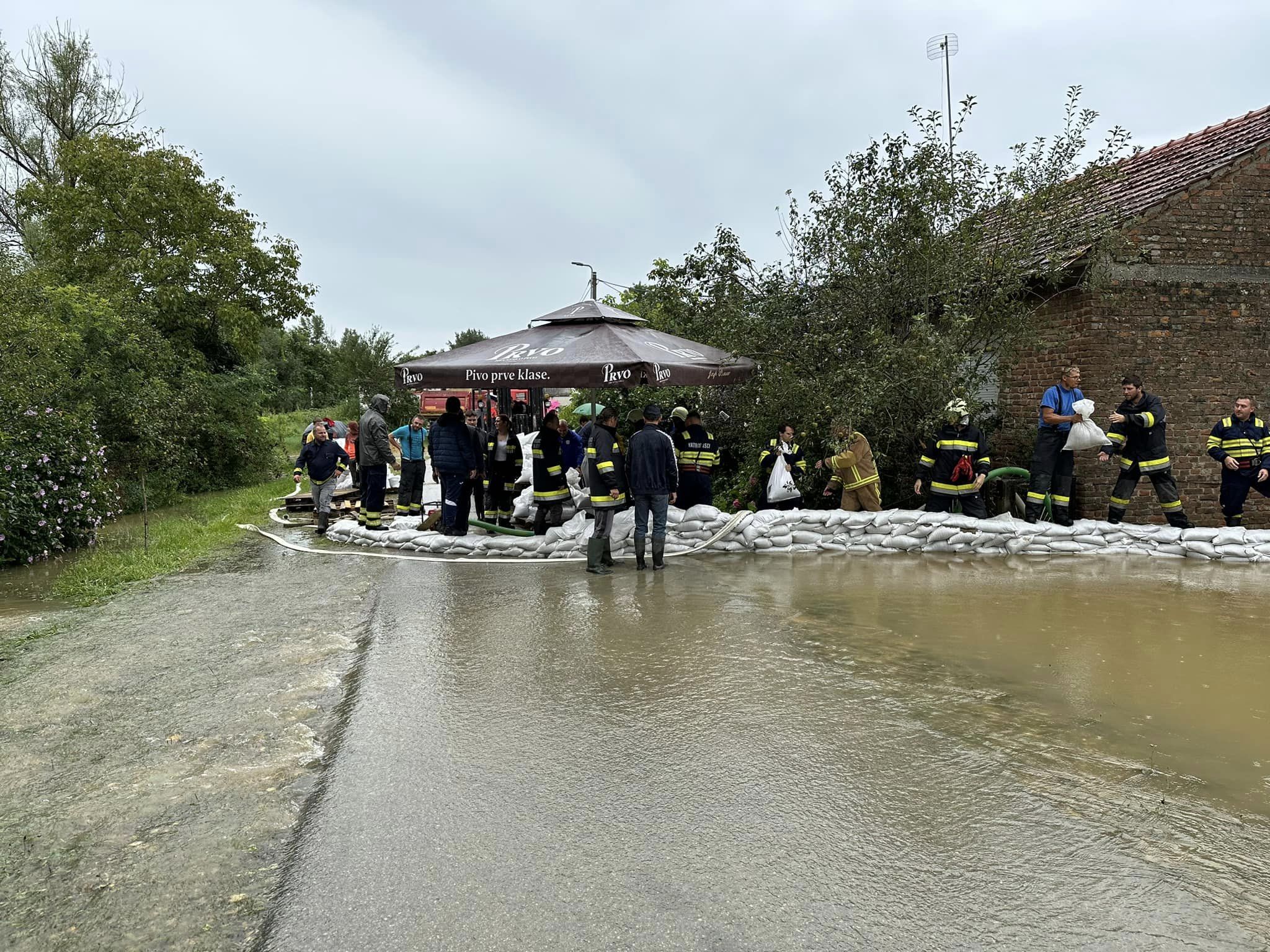 PODTUREN Zajedničkim snagama osigurali prve kuće i prostore nogometnog kluba