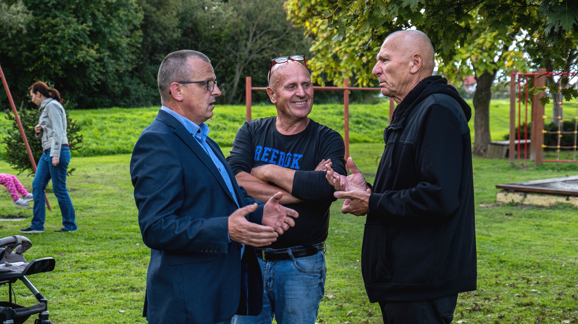 Župan Posavec i načelnik Meglić svečano otvorili obnovljeno košarkaško igralište u Šenkovcu Župan Posavec i načelnik Meglić svečano otvorili obnovljeno košarkaško igralište u Šenkovcu