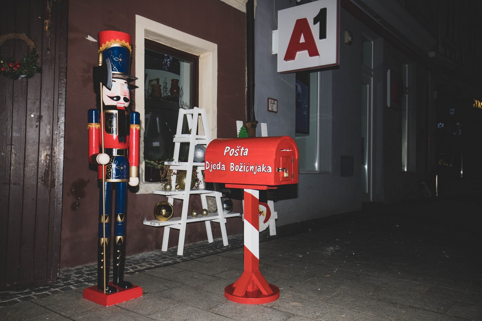 OVO JE PREKRASNO Božićno uređenje u centru Čakovca će vas oduševiti