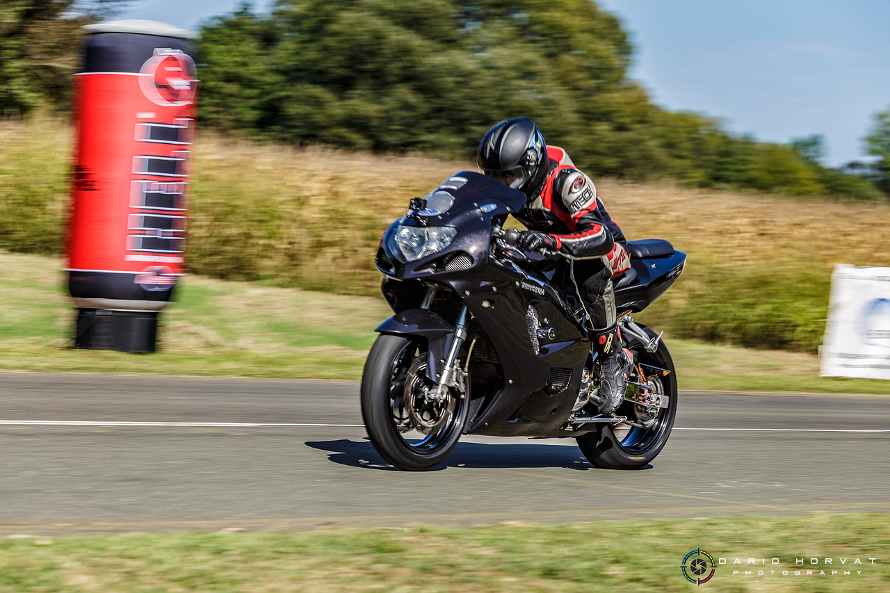 Utrka ubrzanja s motociklima u Goričanu