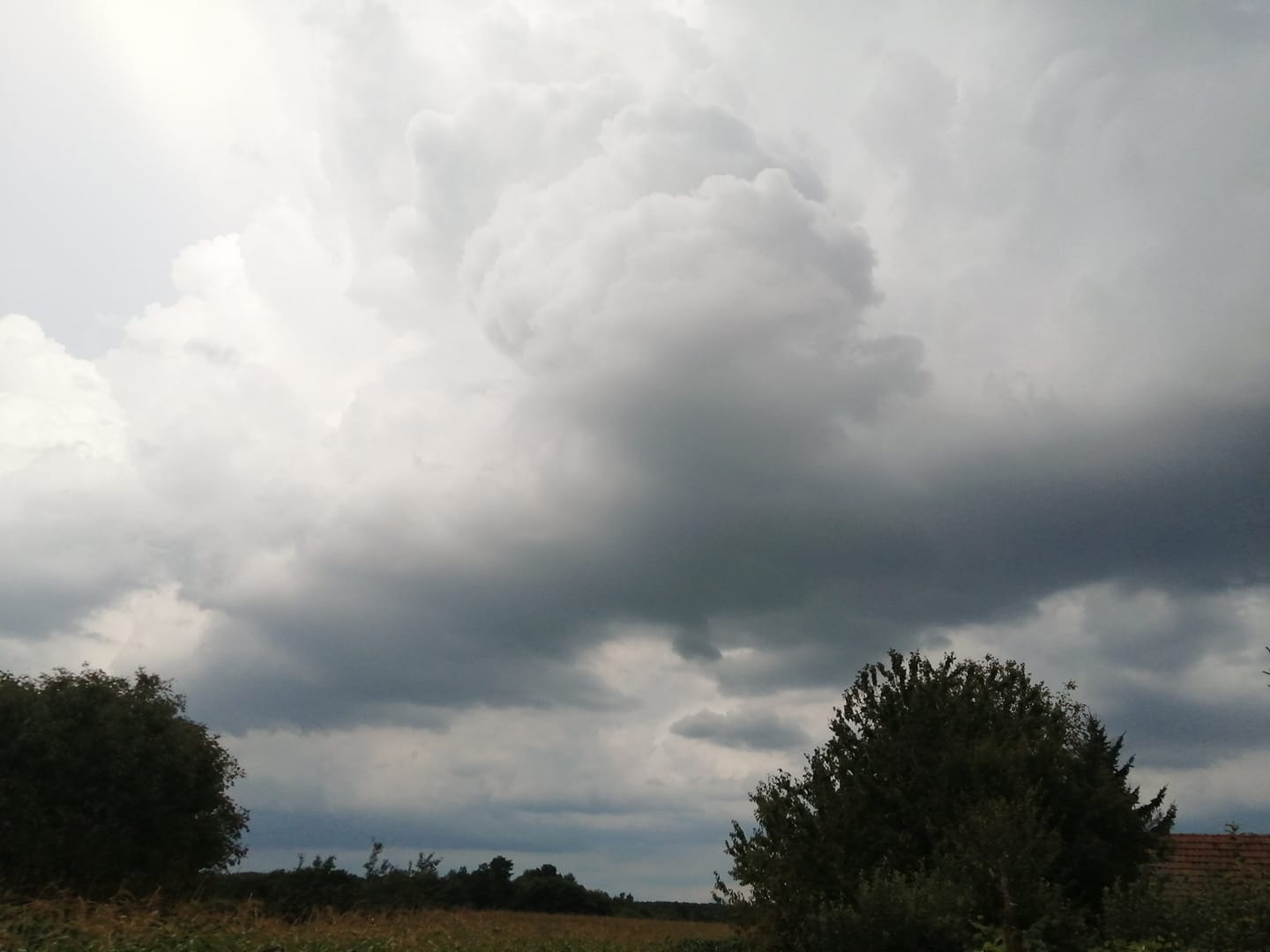 FOTO Nevrijeme u Međimurju! Promjena vremena u našem kraju: Kiša, grmljavina i tuča