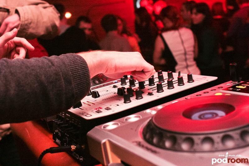 slika0001Podroom (Petak, 1.2. – Lucky Marcell & Ramblin