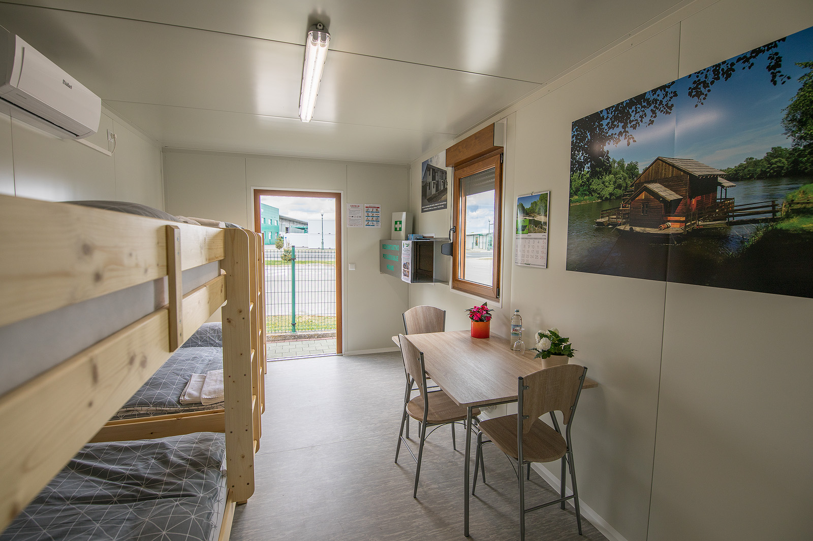 U Tehnixu predstavljeni Corona Kremator i Mobilna Corona kabina