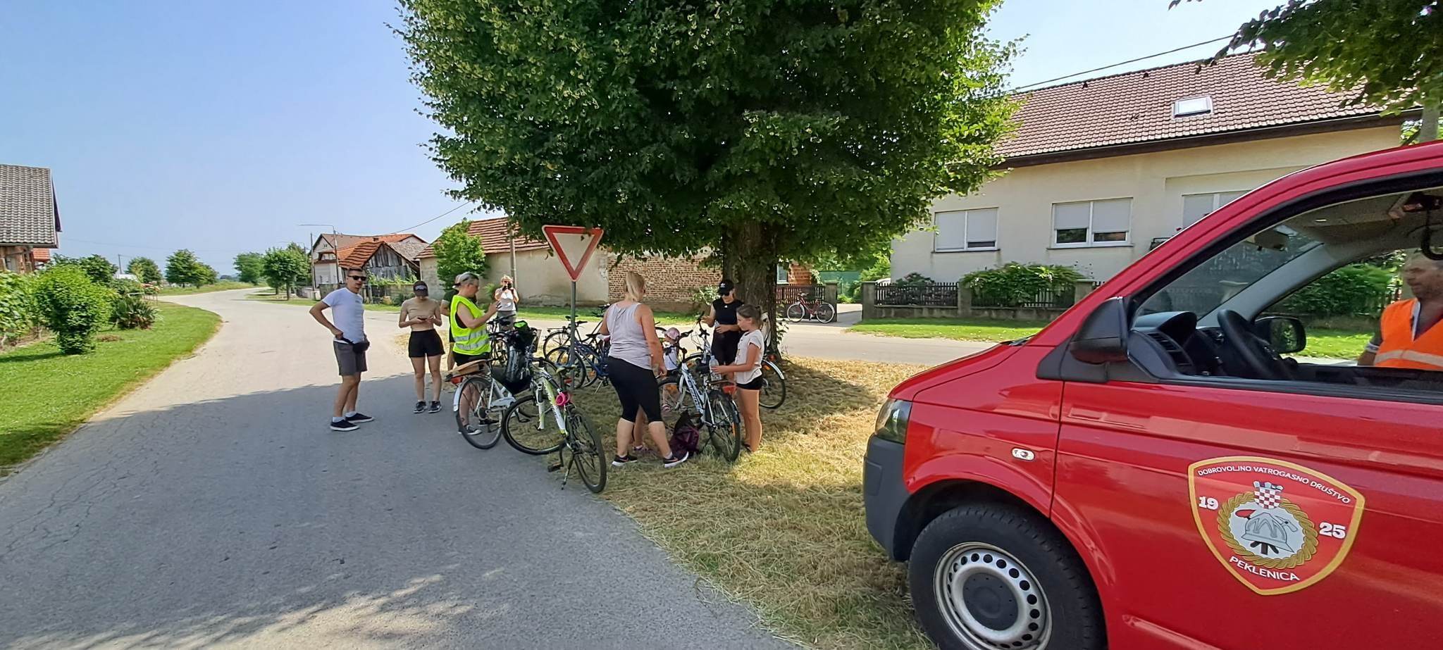 DANI PEKLENICE Održana biciklijada i dječje vatrogasne igre