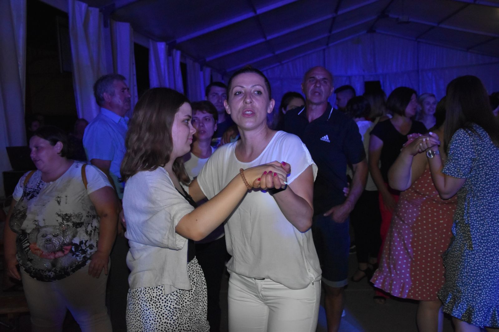 Zlatko Pejaković oduševio Donju Dubravu!