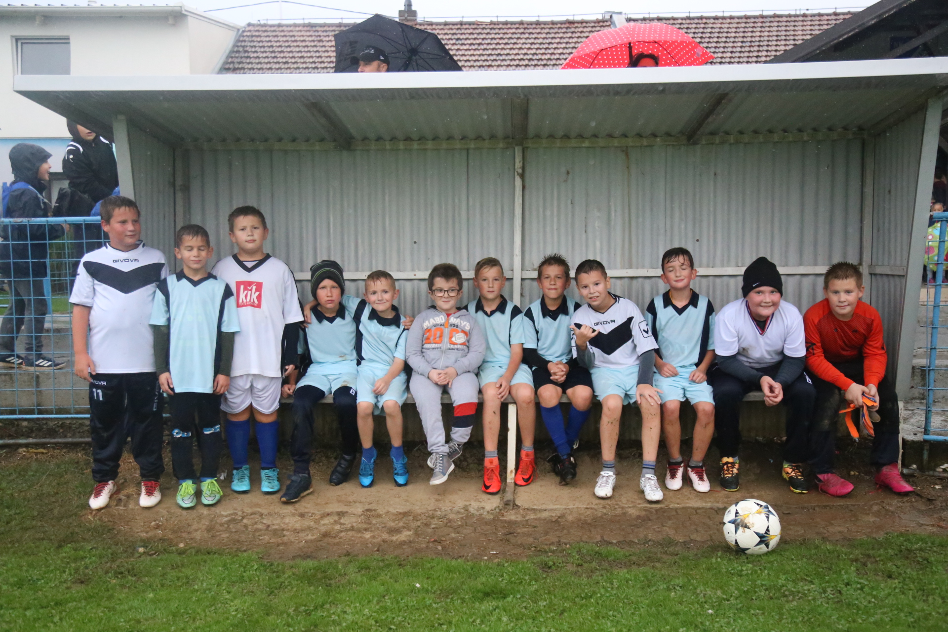 Humanitarna utakmica za Tea Škvorca