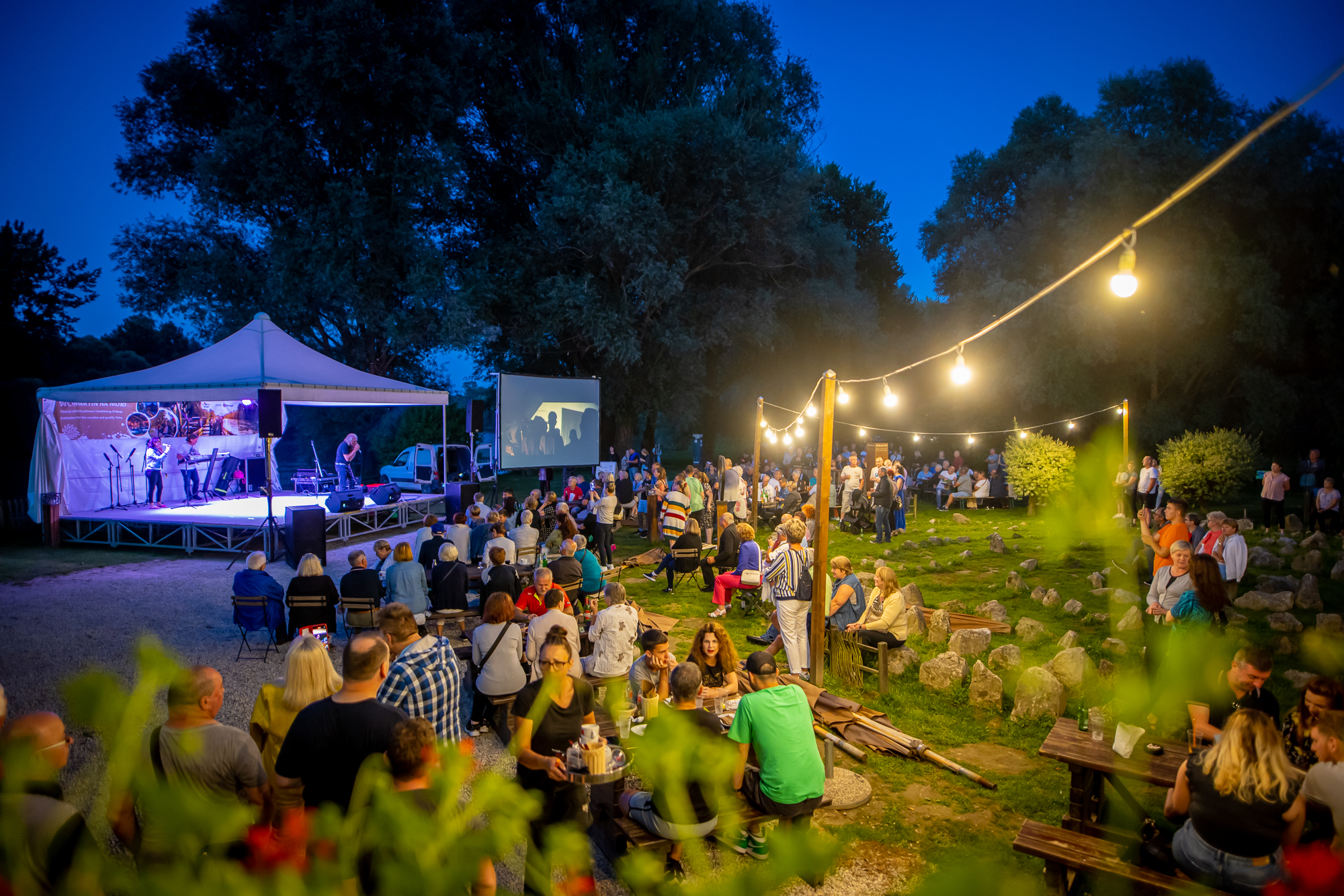 PREKRASNA VEČER Koncert Džo Maračić Makija i premijera spota Ansambla Pučpuljike PREKRASNA VEČER Koncert Džo Maračić Makija i premijera spota Ansambla Pučpuljike