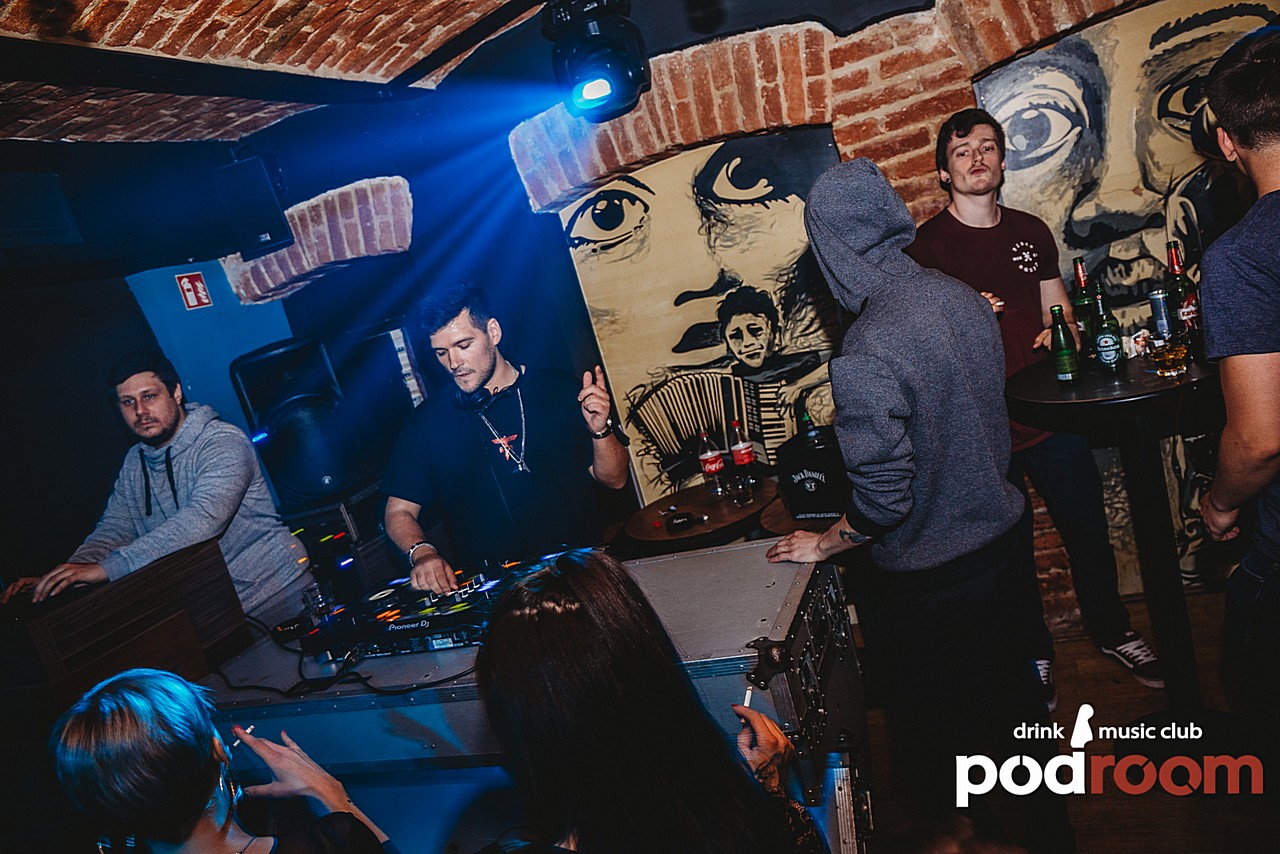 ODLIČNA ZABAVA Podroom clubbing uz Kostu Radmana i Ariena