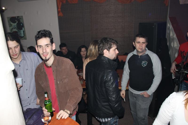 slika0025 Insomnia (Petak i subota, 22. i 23.2.2013 – Gloria Band)