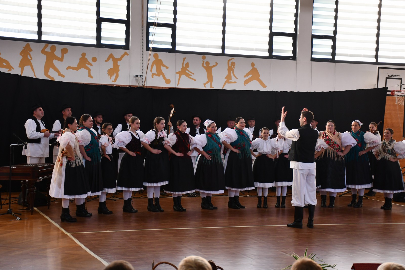 ČUVARI TRADICIJE Godišnja priredba KUD-a Belica