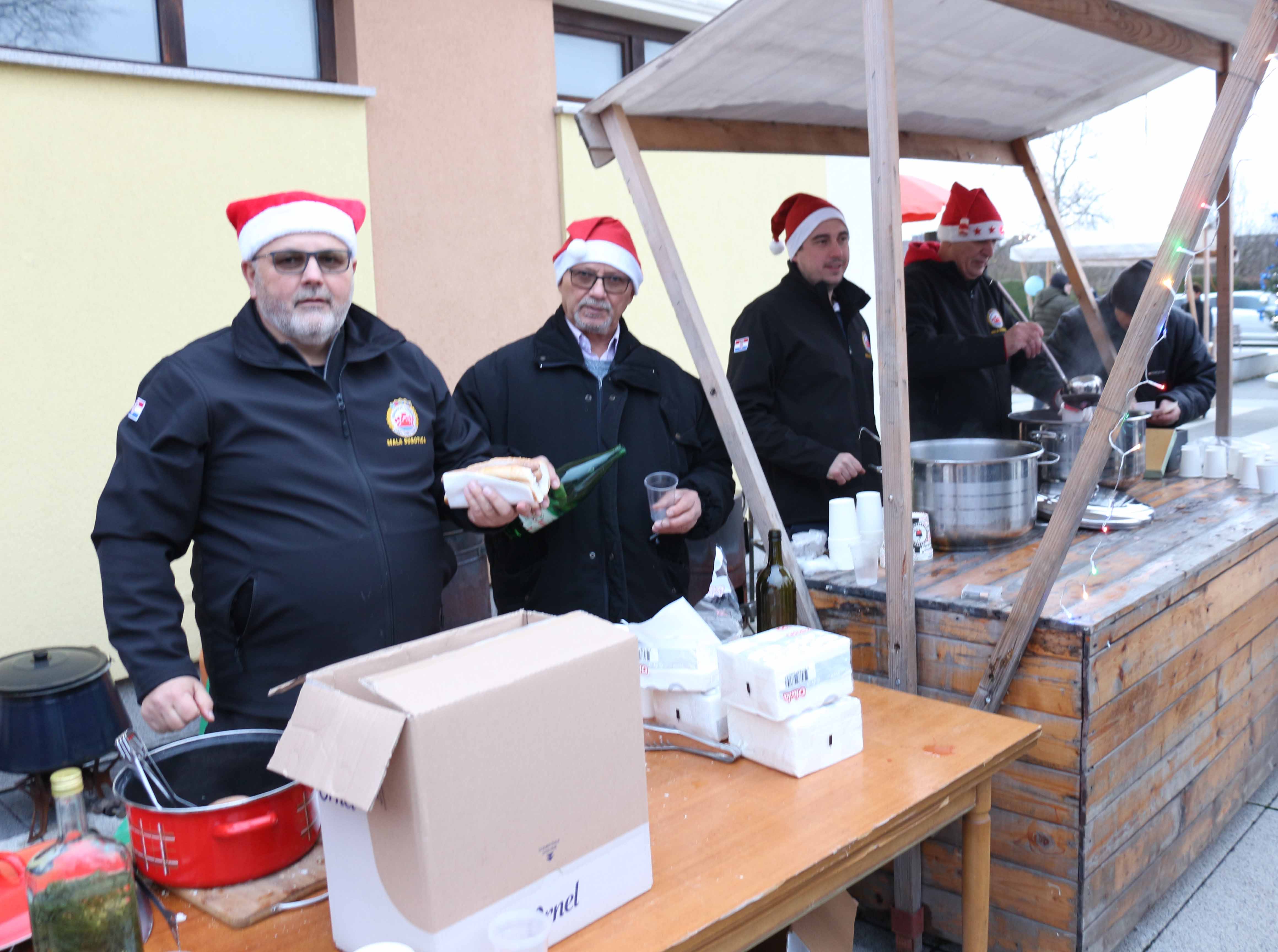 Božićni sajam u Maloj Subotici