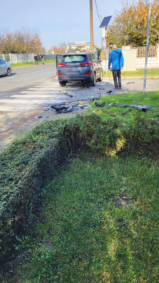 NESREĆA U PRELOGU Auto završio u kući, vozača vadili vatrogasci – prevezen je u bolnicu