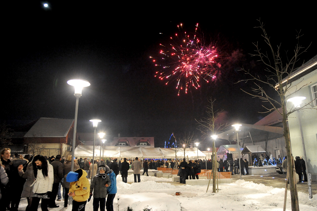 270510976dsc1964873422