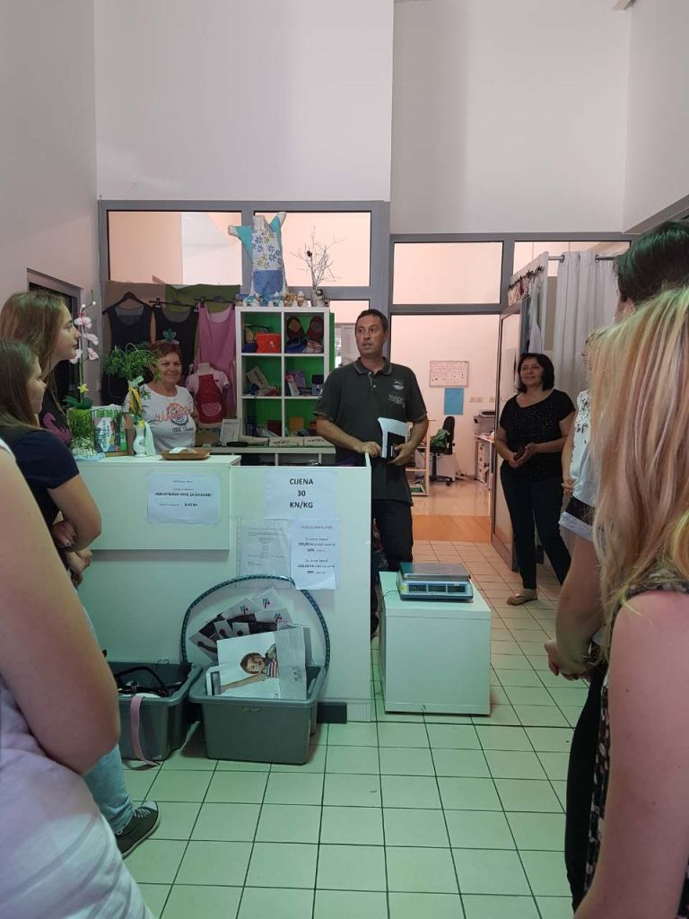 image00205af4b8151be4de34e23694