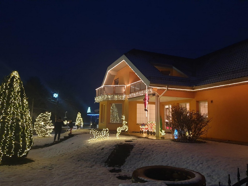 ZLATNE RUKE IVANA ŠAVORE Jaslice su moje hvala Božeku kaj sam živ