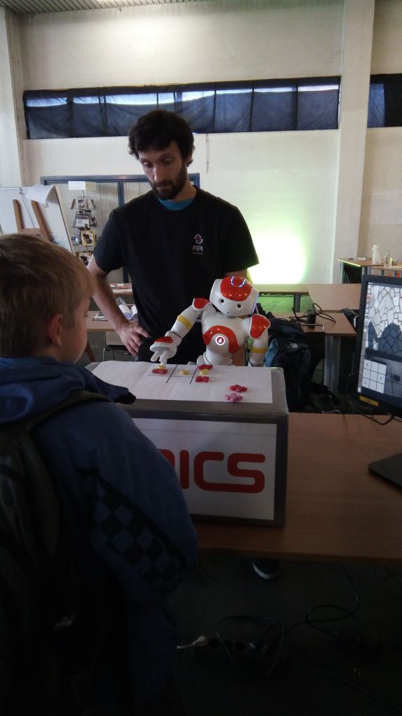 20151112135405566437