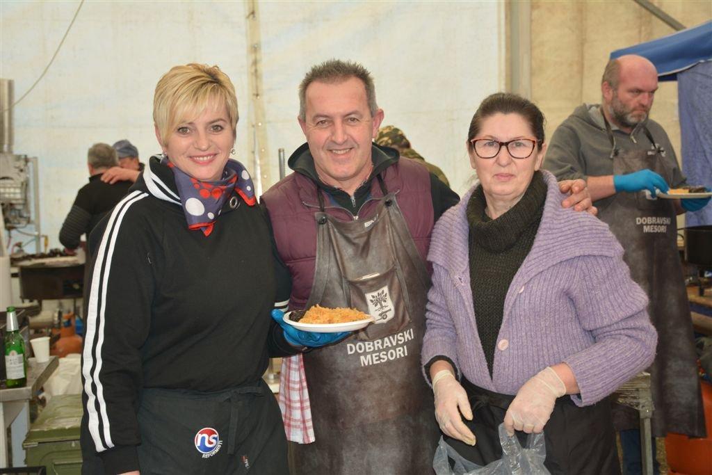 Donjodubravčani oduševili svojim specijalitetima u Mađarskoj